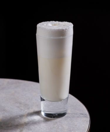 The Ramos Gin Fizz Recipe Recipe Gin Fizz Recipe, Ramos Gin Fizz, Gin Lemon, Best Gin, Gin Fizz, Fizzy Drink, Alcohol Drink Recipes, Adult Beverages, Shake It