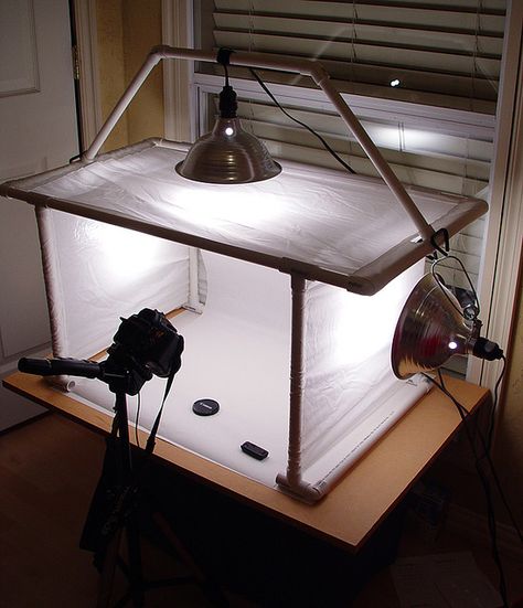 Homemade Lightbox for Great Product Shots Photo Light Box, Light Box Diy, Light Box Photography, Photography Set Up, Berenice Abbott, Photography Basics, Foto Tips, Photography 101, Lighting Equipment