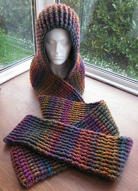 Hooded scarf - Free Pattern http://www.ravelry.com/patterns/library/chunky-ribbed-scoodie Crochet Scoodie Pattern, Crochet Hooded Scarf Pattern Free, Scoodie Pattern, Scoodie Crochet, Crochet Hooded Scarf Pattern, Hooded Scarf Pattern, Crochet Hooded Scarf, Crochet Hood, Scarf Knit