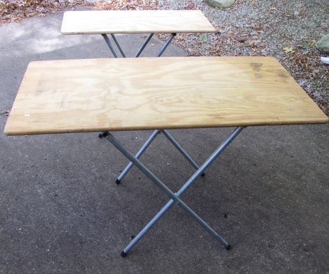 This tutorial will show how to make portable tables that are easy to setup and just the right size for craft shows, garage sales, flea markets or just extra tables for finishing work. My wife needed portable tables for her craft shows. Craft show spaces vary in size, so she asked me to create two different sizes. I started making these tables about eight years ago and I routinely get requests for instructions on how to make them. Rather than create an unneeded set of tables, I shot photos usi... Knot Magic, Booth Designs, Craft Show Booths, Craft Show Booth, Fair Display, Booth Displays, Craft Booth Displays, Diy Display, Diy Jewelry Display