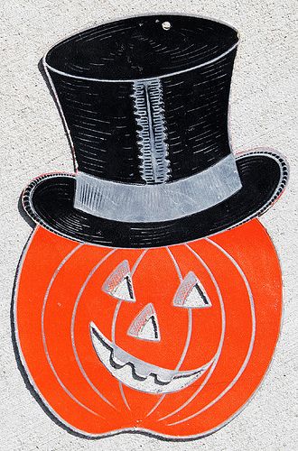 Vintage Foil Jack-O-Lantern Decoration | Roadsidepictures | Flickr Jack O Lantern Decorations, Halloween 1981, Banner Pictures, Folk Art Halloween, I Got A Rock, Lantern Vintage, Jack Lantern, Scream 4, Scary Houses