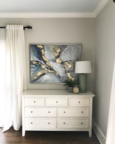 Benjamin Moore Edgecomb Gray paint color scheme idea Edgecomb Gray Bedroom, Edgecomb Grey Bedroom, Edgecomb Gray Benjamin Moore, Benjamin Moore Edgecomb Gray, Edgecomb Gray, Interior Paint Colors For Living Room, Interior Paint Colors Schemes, Paint Color Schemes, Grey Paint Colors