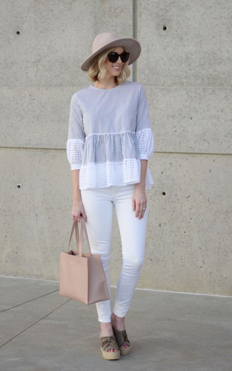 White Denim Outfit, Sequins Top Outfit, Straight A, A Style, White Pants, Denim Outfit, Blouse Styles, Fashion Sewing, White Denim