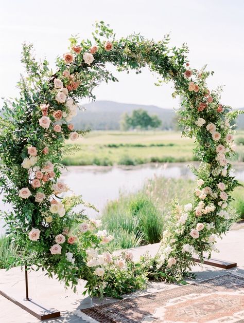 Woodsy romantic Summer Oregon Wedding lush  #romanticwedding #summerwedding #circlearbor #blushwedding #arborflowers Sunriver Resort, Floral Archway, Floral Installations, Wedding Ceremony Arch, Flower Installation, Romantic Summer, Ceremony Inspiration, Ceremony Arch, Floral Arch