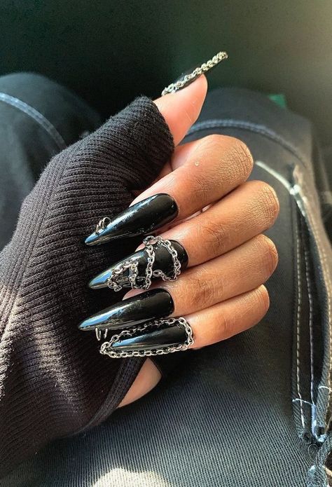 Goth Nail Art, Goth Winter, Black Chrome Nails, Nail Piercing, Gothic Nails, Stripped Nails, Goth Nails, Grunge Nails, Stiletto Nails Designs