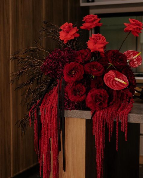 Moody Tablescape, Red Rose Bouquet Wedding, Red Flower Arrangements, Red Anemone, Red And White Weddings, Red Orchids, Red Wedding Flowers, White Wedding Theme, Dream Wedding Decorations