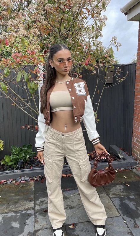 Chav Outfits, Fashion Outfit Ideas, Cute Nike Outfits, Boujee Outfits, Trendy Fashion Outfits, Streetwear Fashion Women, Simple Trendy Outfits, Baddie Outfits Casual, Really Cute Outfits