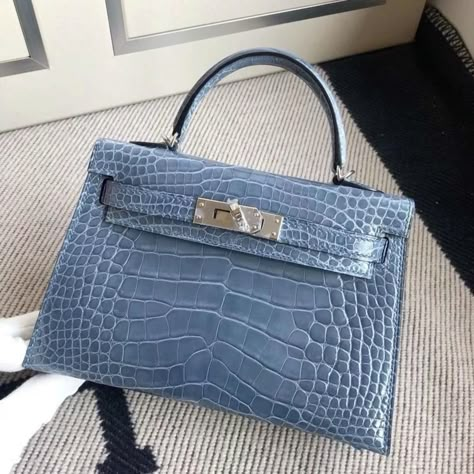 Hermes Kelly Bag Crocodile, Birkin Kelly Bag, Crocodile Kelly Bag, Kelly Bag Aesthetic, Hermes Kelly Crocodile, Kelly Bag Hermes, Kelly Hermes, Kelly Bags, Expensive Bag