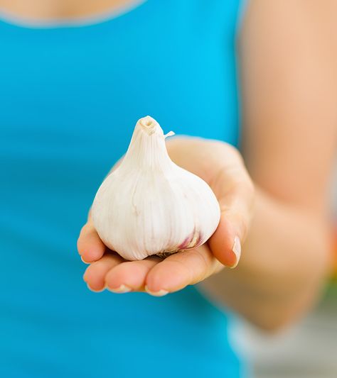 Garlic In Ear, Garlic For Yeast Infection, Ear Congestion, Earache Remedies, Clogged Ears, Ear Ache, Remedies For Nausea, Garlic Benefits, Cleaning Your Ears