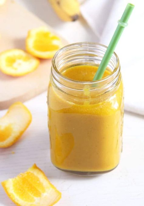 How about an apple orange smoothie to start the day in a healthy and delicious way? Add some turmeric or golden paste to make it even better. #whereismyspoon #turmericsmoothie #applesmoothie #appleorangesmoothie #applebananaorangesmoothie #smoothierecipe #healthysmoothie Apple Smoothie Recipes, Golden Paste, Orange Smoothie Recipes, Inflammation Diet Recipes, Banana Apple Smoothie, Turmeric Paste, Protein Meal Prep, Turmeric Smoothie, Inflammation Recipes