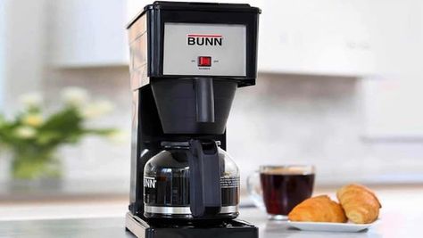 How to Empty a Bunn Coffee Maker - WeCoffeeCompany.com Coffee Maker Cleaning, Bunn Coffee Maker, Coffee Brewing Methods, Home Espresso Machine, Coffee Cappuccino, Coffee Blog, Cappuccino Coffee, Espresso Drinks, Coffee Tasting