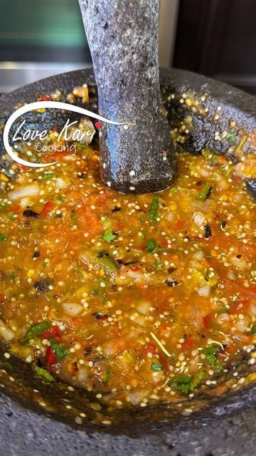 Moljacete Recipes, Salty Cocina Salsa, Molcajete Mixto Recipe, Mexican Salsa Roja, Salsa Molcajete, Authentic Mexican Salsa, Roasted Salsa, Mexican Salsa Recipes, Easy French Toast Recipe