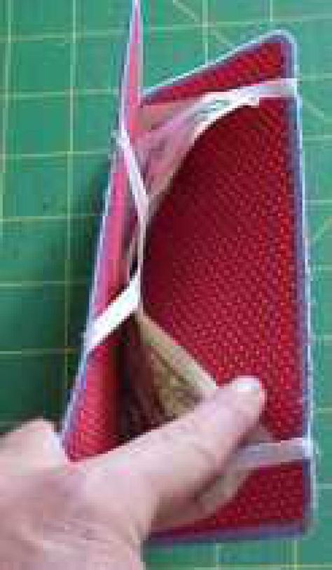 This trick wallet works magic.Put the money in one way, close the wallet and it comes out a different way.  Use up fabric scraps to make a trick wallet that will last much longer than the widely available paper version. Magic Wallet Tutorial, Gifts To Sew, 40 Gifts, Childrens Dolls, Wallet Gift Card, Duct Tape Crafts, Magic Wallet, Wallet Tutorial, Magic Gift