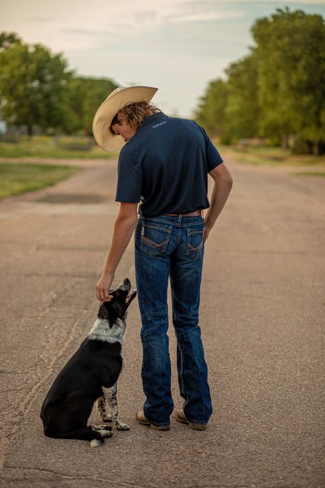 Country Senior Pictures For Guys, Senior Boy Photos, Boys Senior Picture Ideas Outdoors, Athena Lee, Dinner Photos, Sr Photos, Guy Poses, Senior Photos Boys, Unique Senior Pictures