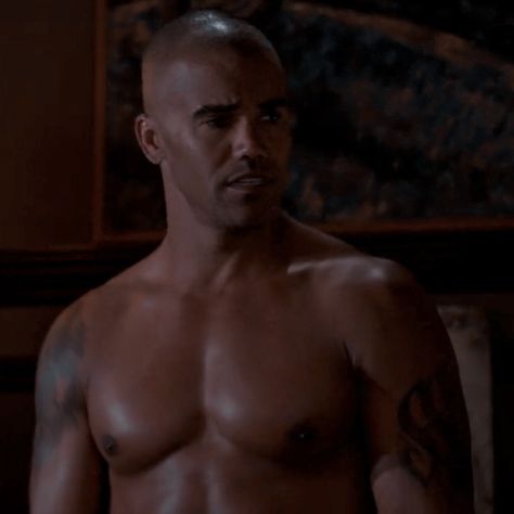 Derick Morgan, Derek Morgan Season 1, Derek Morgan Icon, Derek Morgan Aesthetic, Leng Celebs, Arthur Brooks, Derrick Morgan, Shemar Moore Shirtless, Sherman Moore