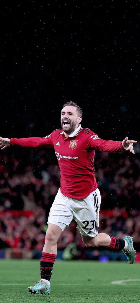 Luke Show, Luke Shaw, Manchester United Wallpaper, Aesthetic Lockscreens, Manchester United Fans, Manchester United Football Club, Manchester United Football, Football Design, Football Wallpaper