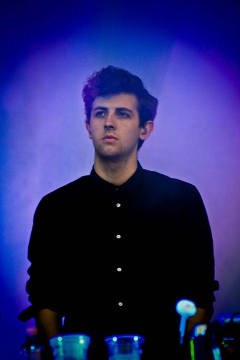 jamie xx, also known as jamie smith, the xx Jamie Smith, Diego Rivera, Photographs Of People, Eye Candy, Candy, Concert, Photographer, Music, Fictional Characters