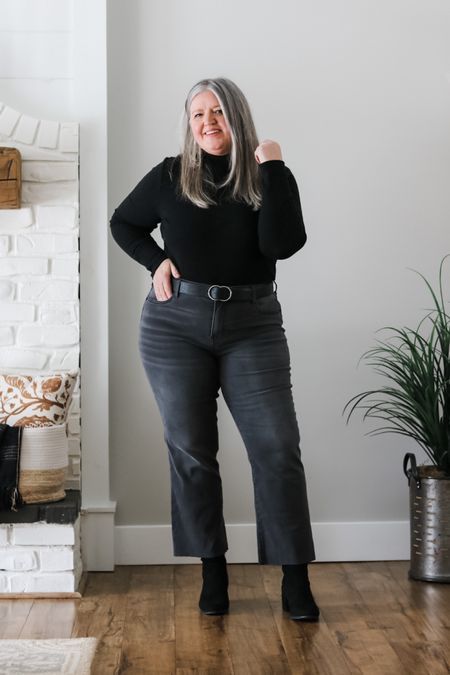 Feel Pretty, Denim Outfit, Moto Jacket, Marrakech, Fashion Ideas, Grey Jean, Leg Pants, Plus Size Fashion, Wide Leg Pants