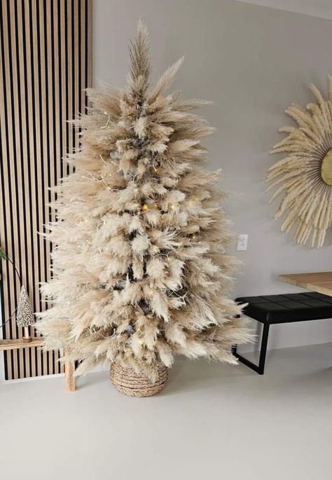 Rattan Christmas Tree Decor, Salon Christmas Tree, Salon Christmas Decor, Cream Christmas Decor, Organic Christmas Tree, Christmas Salon, Salon Christmas, Contemporary Christmas Trees, Christmas Piano