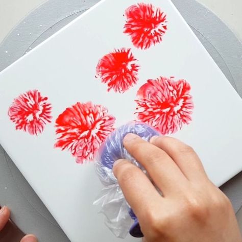 How To Paint Poppies Step By Step Acrylic, Red Poppies Painting Watercolor Flowers, Poppy Painting Tutorial, Drawing On Red Paper, Poppy Art Grade 3, Painting With Broccoli, Kindergarten Poppy Art, Paintings Of Poppies, Easy Poppy Craft