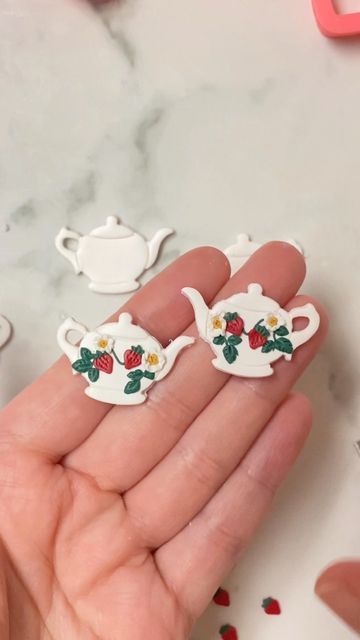 Lauren Tomlinson on Instagram: "Little tea pot for my little tea cups 🫖☕️ #teaparty #teapot #cupoftea #ltcreated #teatime #strawberries #clayearrings #clayjewelry #earrings #floralearrings #flowerjewelry #miniturefood" Miniture Food, Floral Earrings, Flower Jewellery, Polymer Clay Earrings, Tea Time, Clay Jewelry, Clay Earrings, Tea Party, Tea Pots