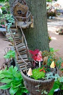 DIY fairy garden - great idea with the steps up to a door!! Design & Build Taman Diy, Faeries Gardens, Deco Nature, Fairy Tree, Fairy Garden Houses, Have Inspiration, Diy Fairy, Fairy Garden Diy, Whimsical Garden