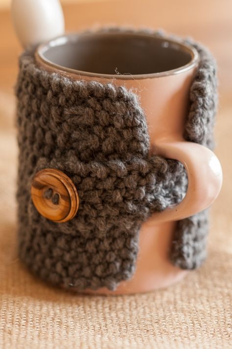 Stitch Mug, Mug Cozy Pattern, Lion Crochet, Cup Cozy Pattern, Beginning Crochet, Crochet Mug Cozy, Crochet Coffee Cozy, Crochet Cup Cozy, Cozy Pattern