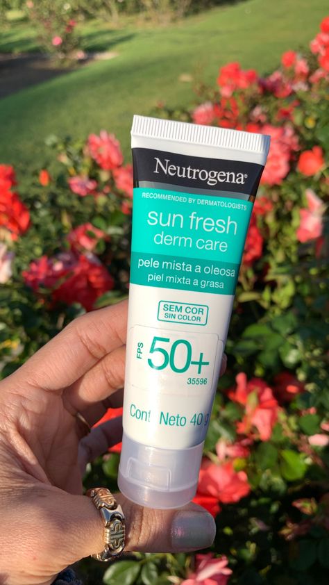 #skincare #skincareproducts #antiaging #spf #summer #neutrogena #reels #instagram Neutrogena Sunscreen, Reels Instagram, Oily Skin Care, Protector Solar, Dark Spots, Oily Skin, Glowing Skin, Skin Care Routine, Sunscreen