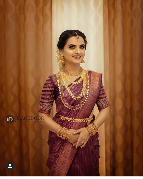 Maroon Bridal Saree South Indian, Maroon Bridal Saree, Kerala Hindu Bride, Saree South Indian, Cultural Outfits, Kerala Engagement Dress, Kerala Wedding Saree, South Indian Wedding Saree, South Indian Bride Saree