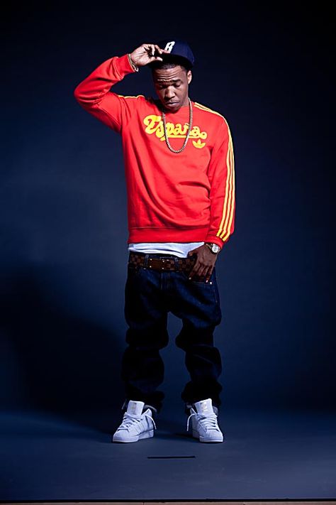 Curren$y Rapper, Adidas Superstar Outfit Men, 2000’s Outfit, Adidas Superstar Outfit, Superstar Outfit, Kanye West Outfits, Looking At The Stars, Kanye West Style, 90s Hip Hop Fashion