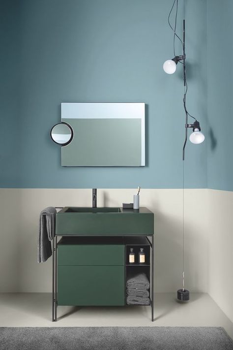 Narciso Mini - Cielo Minimalist Bathroom Design, Bad Inspiration, Mirror On The Wall, Bathroom Plants, Minimalist Bathroom, Bath Room, Bathroom Toilets, Diy Bathroom, Bathroom Inspiration