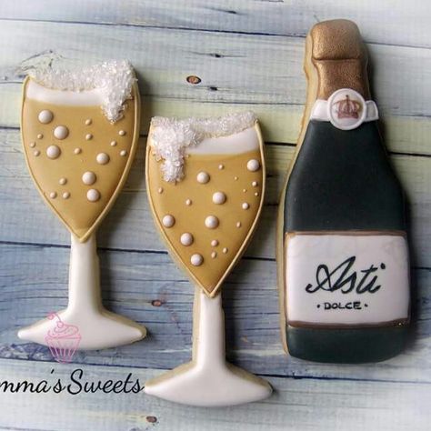 Champagne Cheers Champagne, Champagne Celebration, Wine Cookies, Designer Cookies, New Years Cookies, Torte Cupcake, Sugar Cookie Designs, Cookie Party, Fancy Cookies