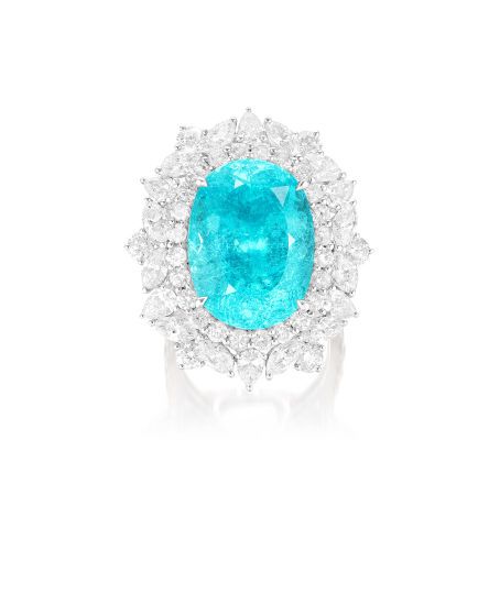 Paraíba Tourmaline and Diamond Ring Paraiba Tourmaline Ring, Diamond Pendent, Paraiba Tourmaline, Tourmaline Jewelry, Tourmaline Ring, Yellow Diamond, Colored Diamonds, Tourmaline, Hong Kong