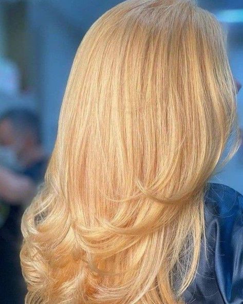 Strawberry Bleach Blonde Hair, Ginger Bleached Hair, Light Yellow Blonde Hair, Hair Color Ideas For Blondes For Summer, Light Golden Copper Hair, Light Warm Blonde Hair, Light Golden Hair, Natural Light Blonde Hair, Golden Strawberry Blonde Hair