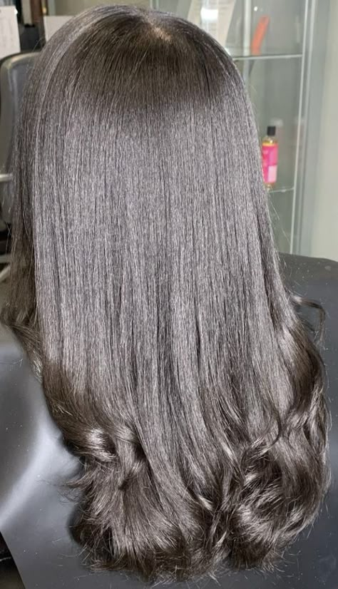 Curly Straightened Hair, Silk Press Natural Hair Styles, Healthy Hair Aesthetic Black Women, Straightened Hair, Natural Hair Blowout, Hair Content, Natural Straight Hair, Curly Hair Beauty, Long Shiny Hair