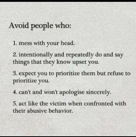 Avoid People Who, Selfish Friends, Selfish People Quotes, Hurt By Friends, Selfish People, Emotional Recovery, Happy Quotes Smile, Avoid People, Trendy Quotes