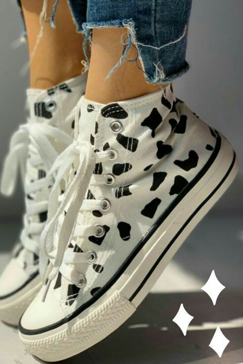 Aesthetic Vans, Boty Converse, Shoes Aesthetic, Fresh Shoes, Hype Shoes, Shoe Inspo, Aesthetic Shoes, Print Sneakers, Swag Shoes