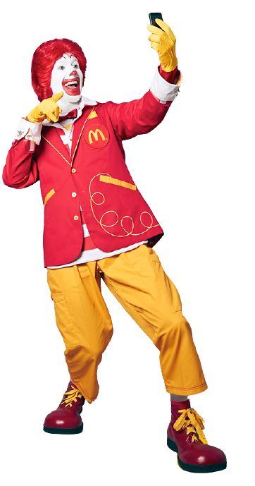 Ronald McDonald Selfie Roland Mcdonald, Ronald Mcdonald Fanart, Lord Capulet, Clown Stuff, Transition Goals, Send In The Clowns, Meow Meow, Juno, Ronaldo