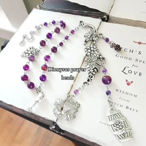 prayer beads for Dionysus 🍷🍇 Check out this gorgeous prayer ladder with purple Agate and lots of grapes #dionysus #deityprayerbeads #deity #godofwine Dionysus Altar, Witchcraft Stuff, Altar Tools, Pagan Jewelry, Purple Agate, Prayer Beads, Grapes, Agate, Witch