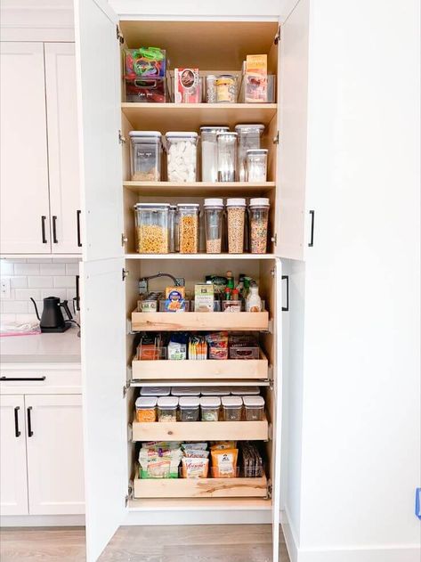 Open Pantry Ideas, Storage Ideas For Small Rooms, Pantry Cupboard Designs, Small Pantry Organization Ideas, Small Pantry Closet, Home Storage Ideas, Diy Storage Ideas, Pantry Closet Design, Open Pantry