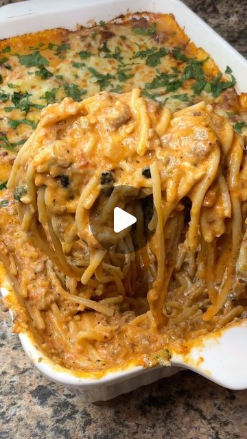 Carman Wilken on Instagram: "Million Dollar Spaghetti is always a crowd pleaser!  Recipe at the end of the video! #milliondollar #spaghetti #cooking #easyrecipe #pasta #alfredosauce #yum #dinnerideas #familydinner" Yellow Bliss Road Million Dollar Spaghetti, Spaghetti Noodle Dinner Ideas, Dreamy Spaghetti Casserole, Interesting Pasta Recipes, Creamy Pasta Videos, Million Dollar Spaghetti Video, Spaghetti Hacks, Viral Dinner Recipes, Easy Dinner Videos