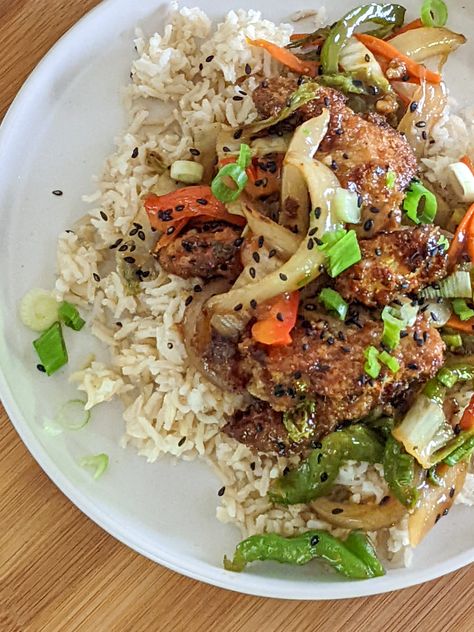 Hot Honey Sesame Chicken with Nappa Cabbage Stir-Fry Honey Chicken Stir Fry Recipes, Spicy Stir Fry Chicken, Spicy Cabbage Stir Fry, Hot Honey Chicken Stir Fry, Cabbage Chicken Stir Fry, Honey Soy Chicken Stir Fry, Honey Sesame Chicken, Honey Sesame, Cabbage Stir Fry