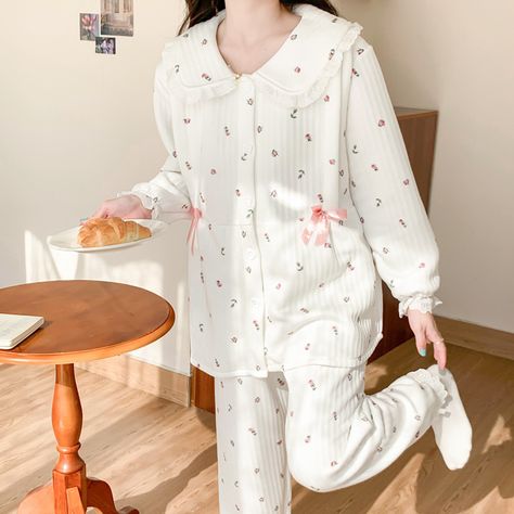 Cute Night Outfits, Night Wear Pajamas, Korean Pajamas, Night Suit For Women, Baby Clothes Patterns Sewing, Cotton Pajamas Women, Pajama Fashion, Sleepwear Fashion, Cute Sleepwear