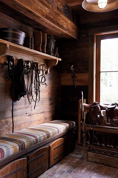 Bayou Party, Tack Room Organization, Horse Tack Rooms, Horse Barn Ideas Stables, Horse Barn Designs, Dream Horse Barns, Horse Barn Plans, Barn Interior, Party Barn