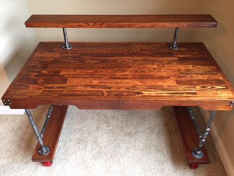 Steam punk desk my husband made out of pallets. Steam Punk Desk Ideas, Industrial Office Decor, Punk Decor, Pallet Desk, Diy Computer Desk, Industrial Pipe Furniture, Steampunk Furniture, Reclaimed Wood Desk, Reclaimed Furniture