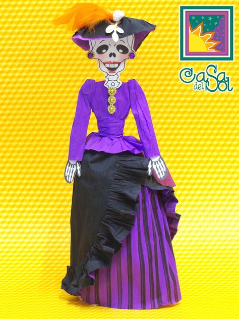 Mi favorita Fictional Characters Art, Recycled Decor, All Saints Day, Flower Party, Halloween 2, Doll Hat, Halloween 2017, Baby Bee, Mexican Folk Art