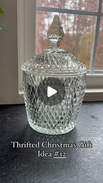 223K likes, 1,257 comments - sarahsain on November 21, 2023: "Day #12 of our 12 Days of Thrifted Christmas GIFTS is beautiful, thrifted AND homemade! Crystal candy dishes get an all new purpose as custom made candles! These dishes are so easy to find at thrift shops, and I bought a soy candle making kit from Amazon. These were so simple to make and so fun to customize. You could even do these with kids (so long as they’re comfortable stirring on the stove). I bought some essential oils (my favo Vintage Candy Dishes Ideas, Small Glass Bowl Decor Ideas, Candy Dish Ideas For Home, Glass Jar Gifts, Thriftmas Gift Ideas, Thrift Christmas Gifts, Holiday Candles Diy, Jar Candles Ideas, Thriftmas Ideas