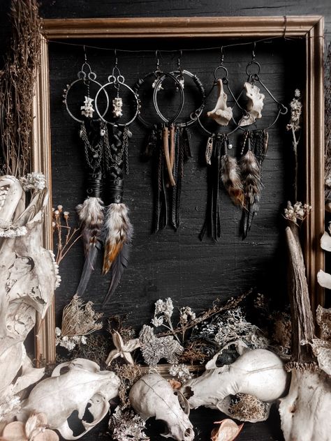 #wolftea #bonejewelry #punk #darkstyle #altjewelry Bones Jewelry, Animal Skull Decor, Oddities Jewelry, Winter Witch, Diy Resin Crystals, Resin Crystals, Edgy Girls, Witchy Aesthetic, Wire Wrapped Jewelry Diy