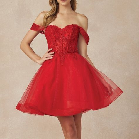 Red Dress School Dance, Masquerade Ball Dresses Short, Cute Red Homecoming Dresses, Red Dress For Sweet 16, Cute Red Dresses Short, Red Dama Dresses, Red Prom Dress Short, Hollywood Quince, Dama Dresses For Quince