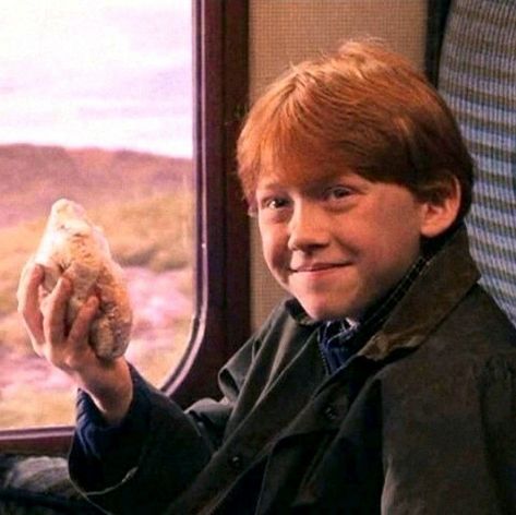 Rupert Grint Ron Weasley, Ron And Harry, Weasley Family, Useless Knowledge, Harry Potter Ron Weasley, Nostalgic Aesthetic, Welcome To Hogwarts, Ronald Weasley, Harry Potter Ron